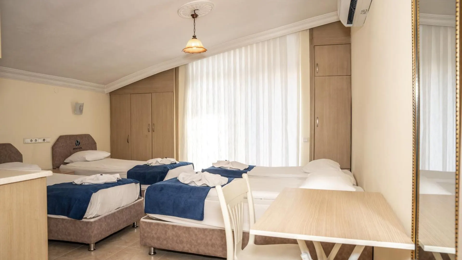אנטליה Berrak Su Hotel 3*,  טורקיה