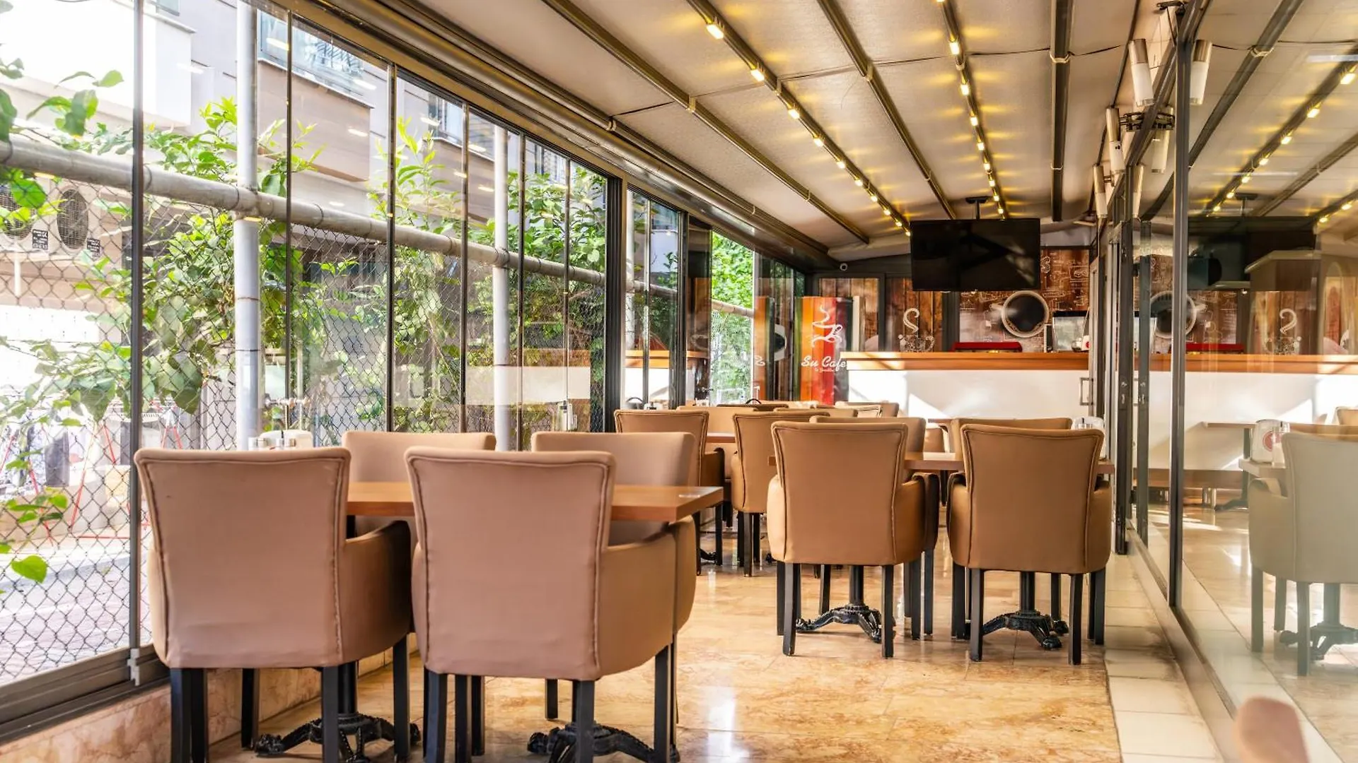 ***  אנטליה Berrak Su Hotel טורקיה