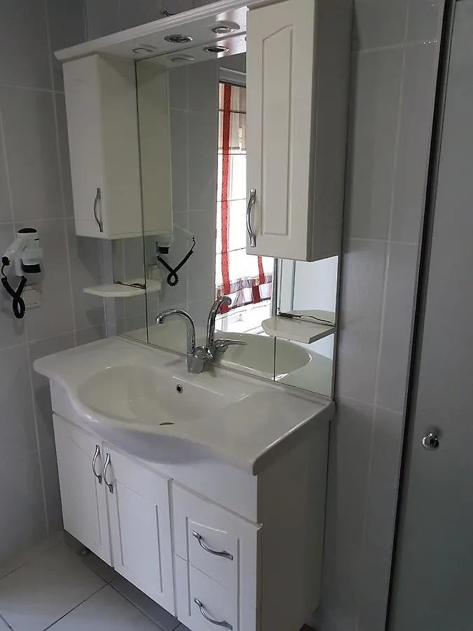 Berrak Su Hotel Αττάλεια