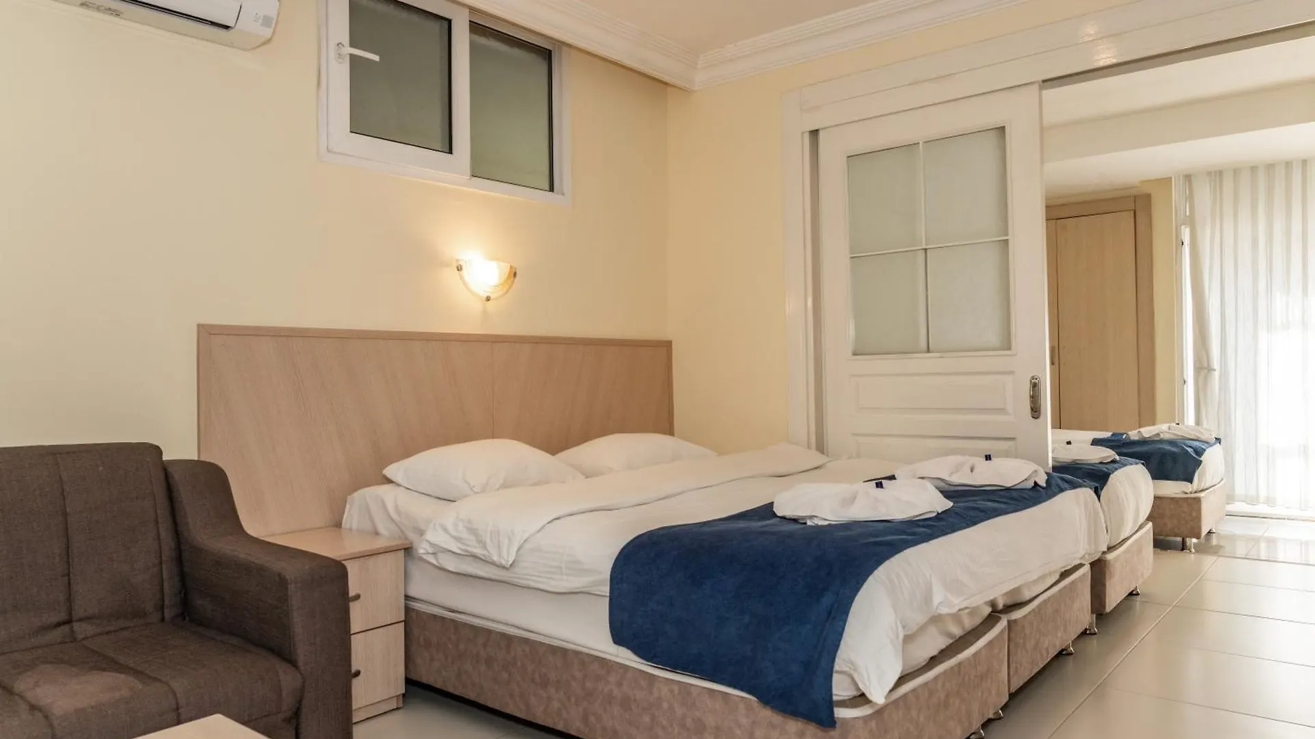Berrak Su Hotel Antalya 3*,