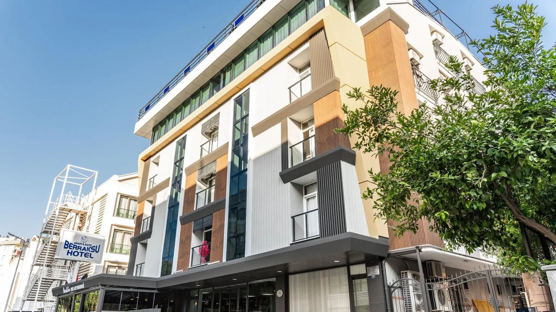 Berrak Su Hotel Antalya